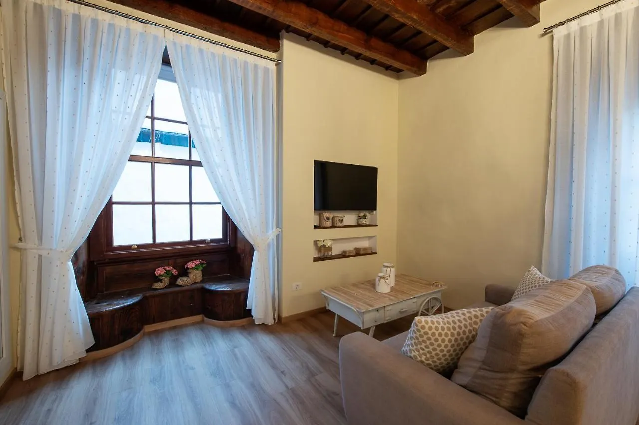 Suites Plaza Vandale Santa Cruz de la Palma  Apartamento Santa Cruz de la Palma (Isla de la Palma)